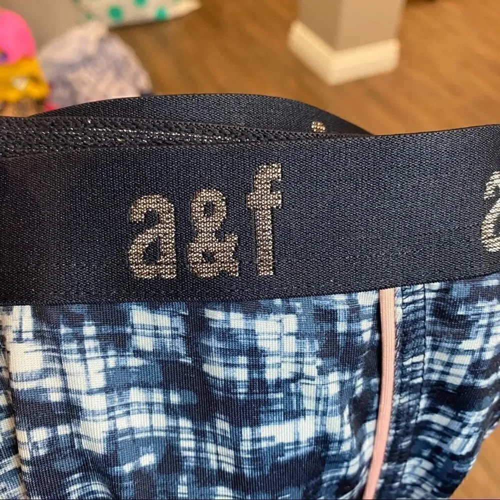 Abercrombie Kids 13/14 Activewear Outfit